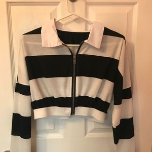 Collared Black and White Cropped Long Sleeve